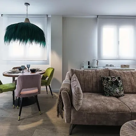 La Terraza De Lulu Little Daire *