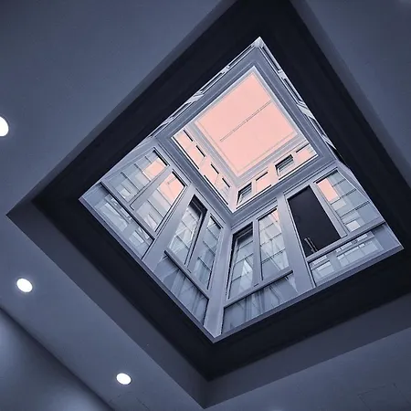 La Terraza De Lulu Little