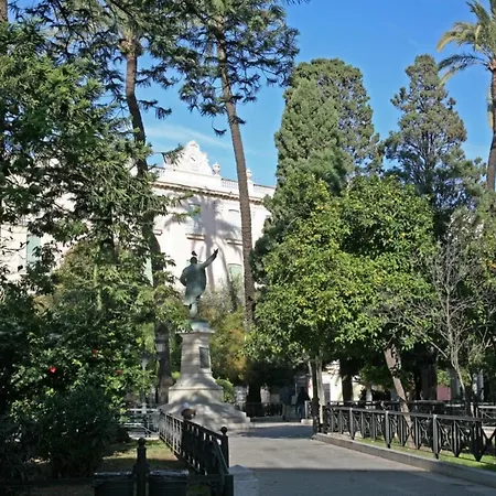 La Terraza De Lulu Little