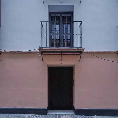 La Terraza De Lulu Little * كاديز