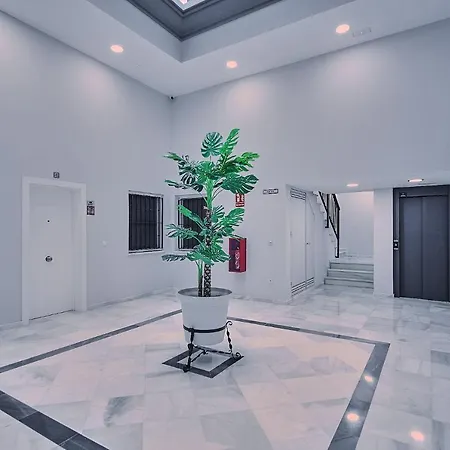 La Terraza De Lulu Little * كاديز