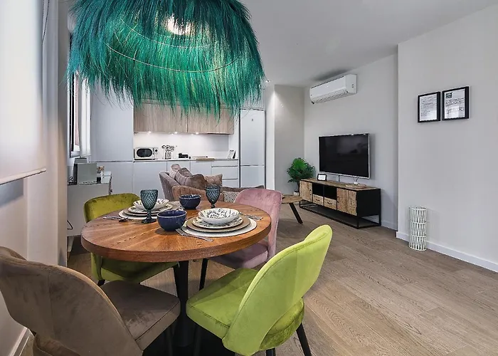 La Terraza De Lulu Little